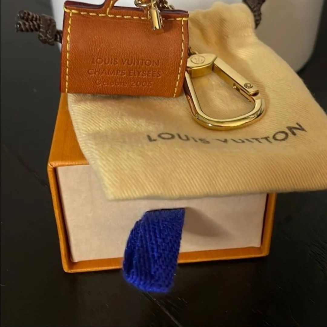 Louis Vuitton Tan Leather Keychain With Gold Accents